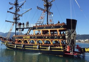 Пиратская Яхта в Мармарисе